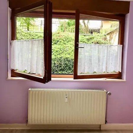 Appartamento Messe, 2-bedroom Duplex With Kitchen And Garden *